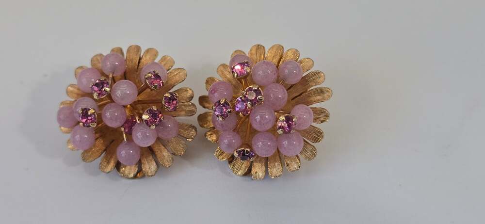 #488 Vintage Marvella Pink Beaded Rhinestone Floral Clip-On Earrings – c. 1960s